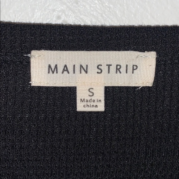 Main Strip Plaid Contrast Top - Picture 2 of 6